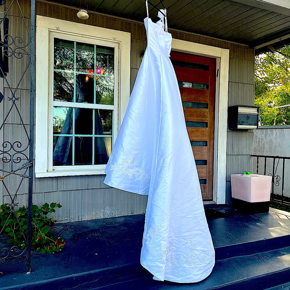 Oleg Cassini White Gorgeous Bridal Gown